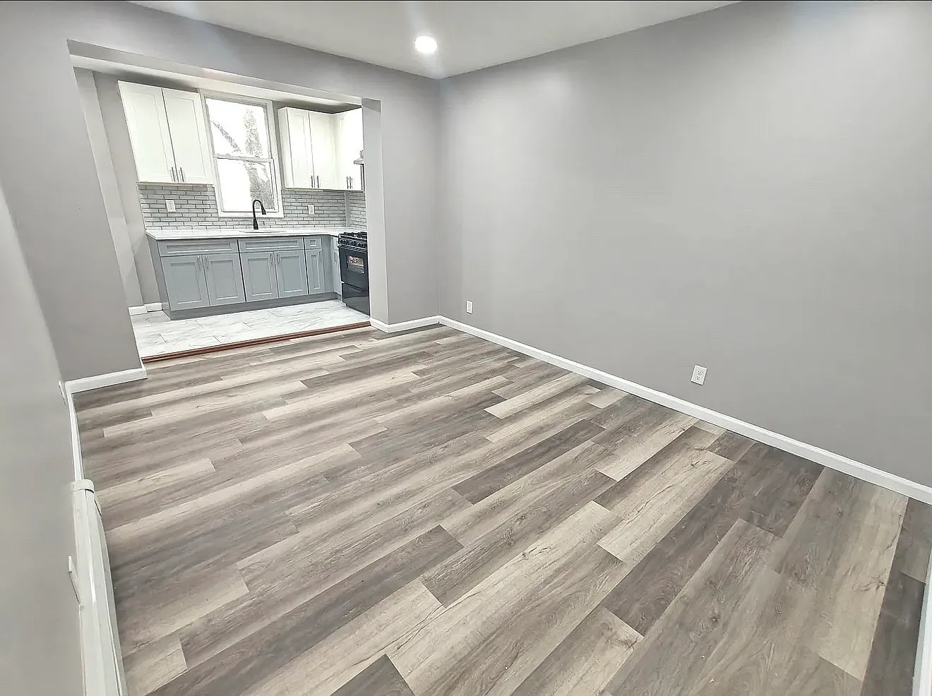 2 bed, $1,695 — Photo 2