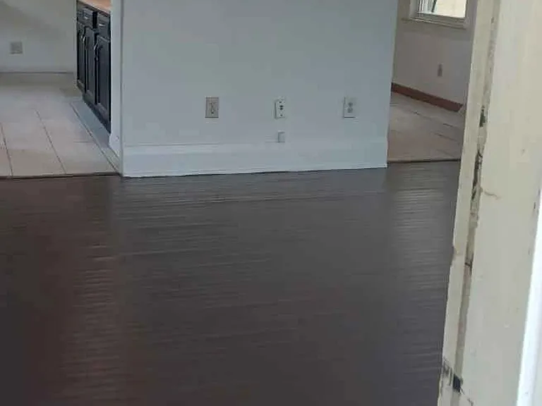 1012 Kelsey Ave — Photo 3