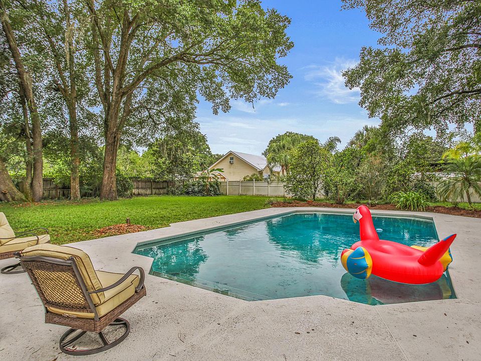 1st image of 1940 Grove Bluff Cir E