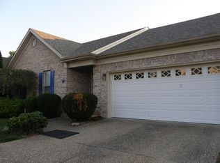 12526 Hedgeapple Way, Louisville, KY 40272