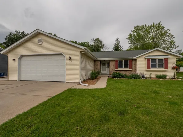 140 Tennies DRIVE, Slinger, WI 53086