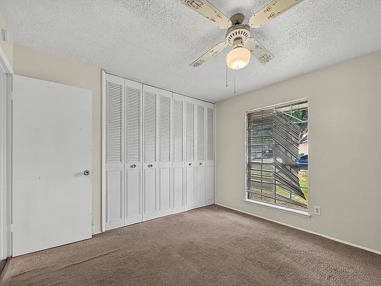 2026 Wedgewood Ln — Photo 18