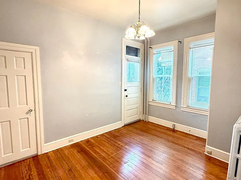 139 College Ave #1 — Photo 3