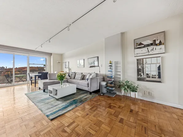 2400 Johnson Avenue image 4 of 14