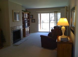 1301 Glendale Gardens Dr APT B, Saint Louis, MO