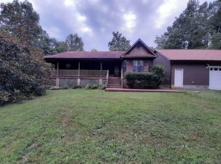 150 Horseshoe Bnd, Bumpass, VA 23024