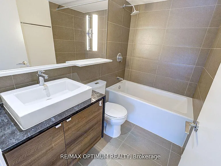 121 McMahon Dr #1817 — Photo 24