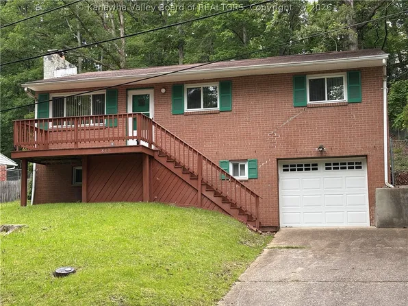 833 Daverton Rd, South Charleston, WV 25303