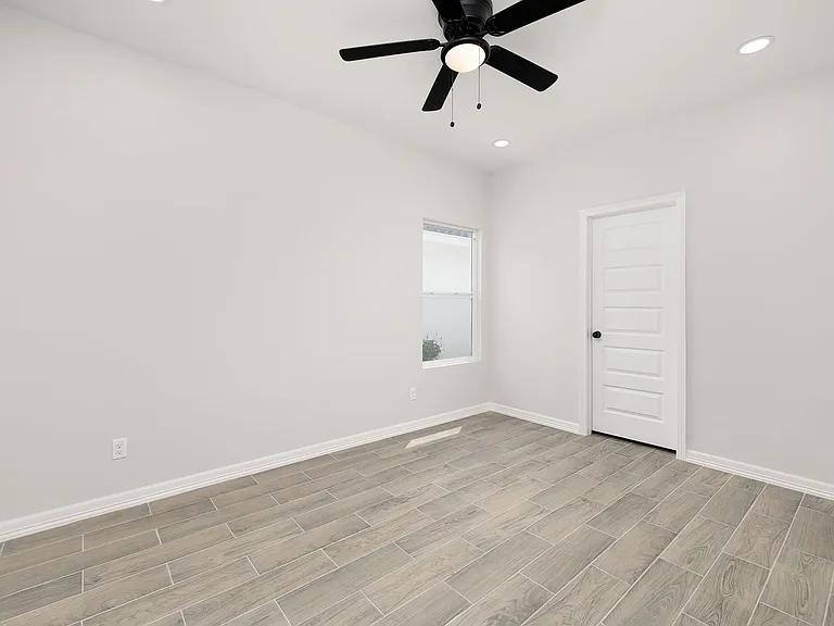 404 N Alexandrite Ave #3 — Photo 14