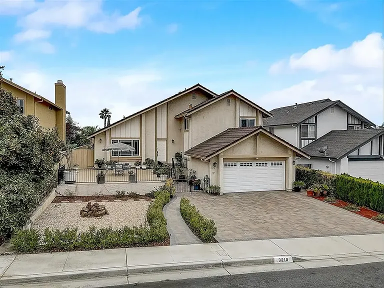 3210 Gatelight Ct — Photo 20