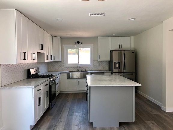 3rd image of 1303 Egret Ave