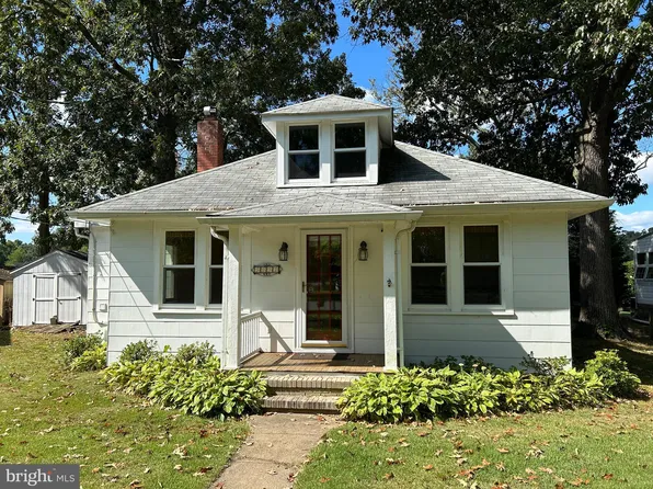 5032 Lerch Dr, Shady Side, MD 20764