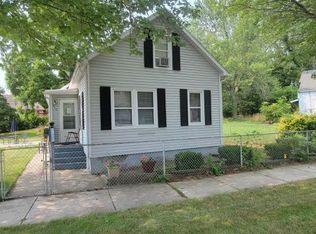 910 W 6th St, Michigan City, IN