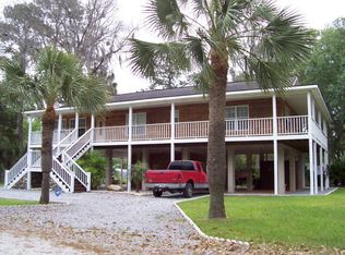 354 Circle Dr, Midway, GA 31320