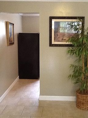 4th image of 2775 Herschel St APT 1