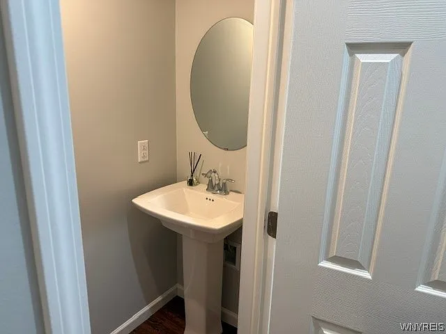 3 bed, 2.5 bath, 1700 sqft, $2,700 — Photo 4