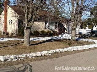 11803 Park Dr, Lennon, MI