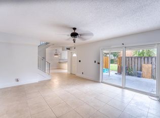 9100 SW 22nd Ct #D-2, Davie, FL 33324