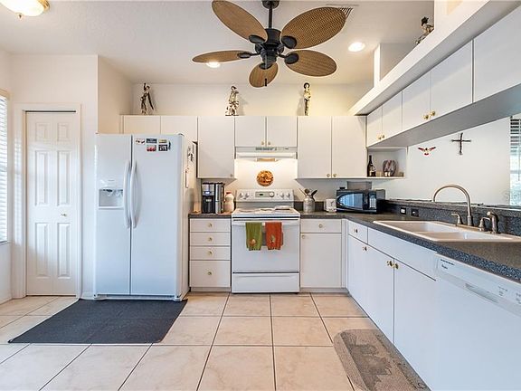 5th image of 1440 Water View Dr W Unit 201