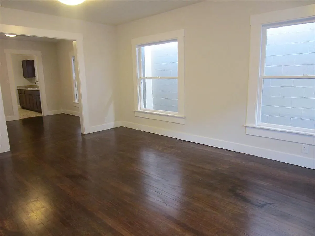 2 bed, 1500 sqft, $2,675 — Photo 3