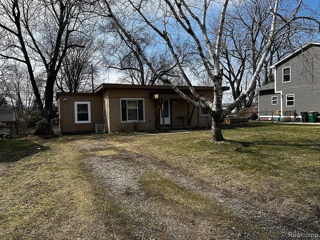 Building Photo - 12097 Cavell St