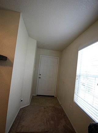 3rd image of 10038 Sungate Park