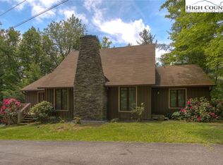 172 Yarrow Ln, Boone, NC 28607