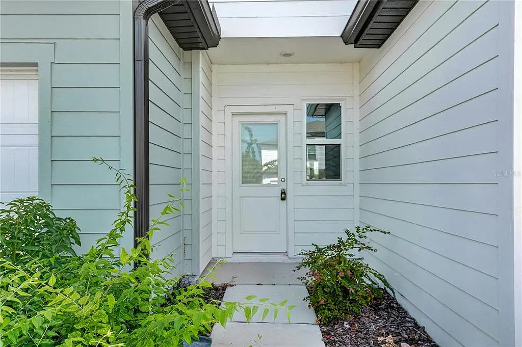3 bed, 2.5 bath, 1594 sqft, $2,200 — Photo 4