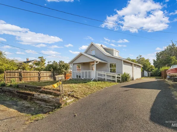 1013 McCarroll St, Clarkston, WA 99403