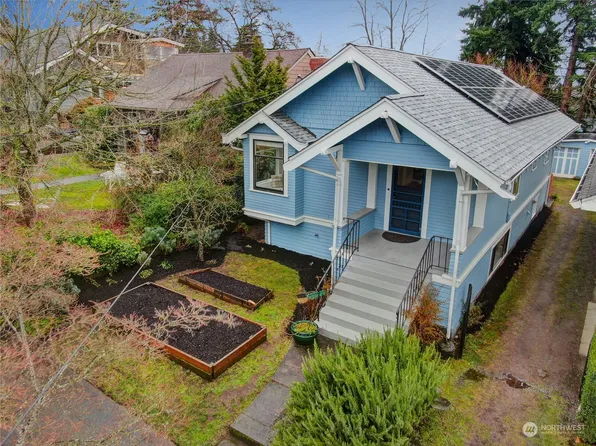 3914 Burke Avenue N, Seattle, WA 98103