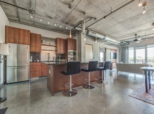 4141 Pennsylvania Ave APT 406, Kansas City, MO 64111