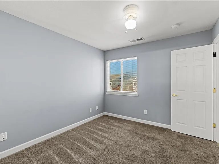 Cross Lake Apartments — Photo 52