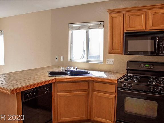 5th image of 9515 Milkweed Canyon Ave