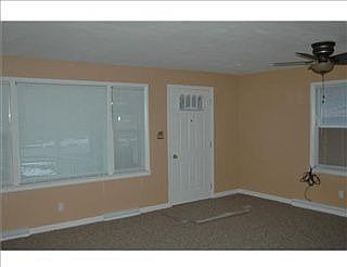 3rd image of 418 E 18th St