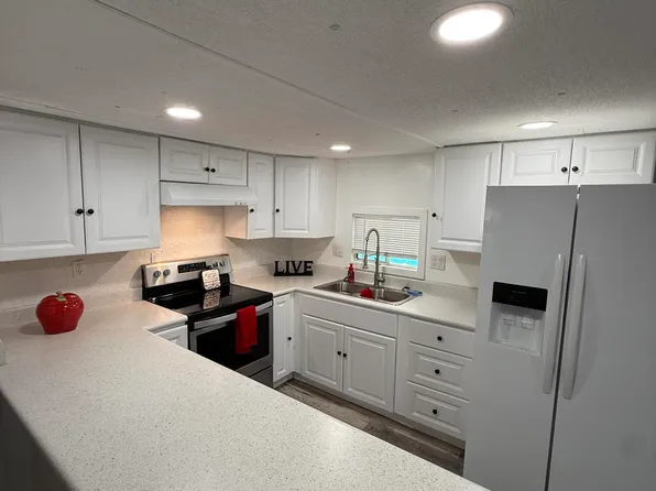 2650 W UNION HILLS Drive #323, Phoenix, AZ 85027