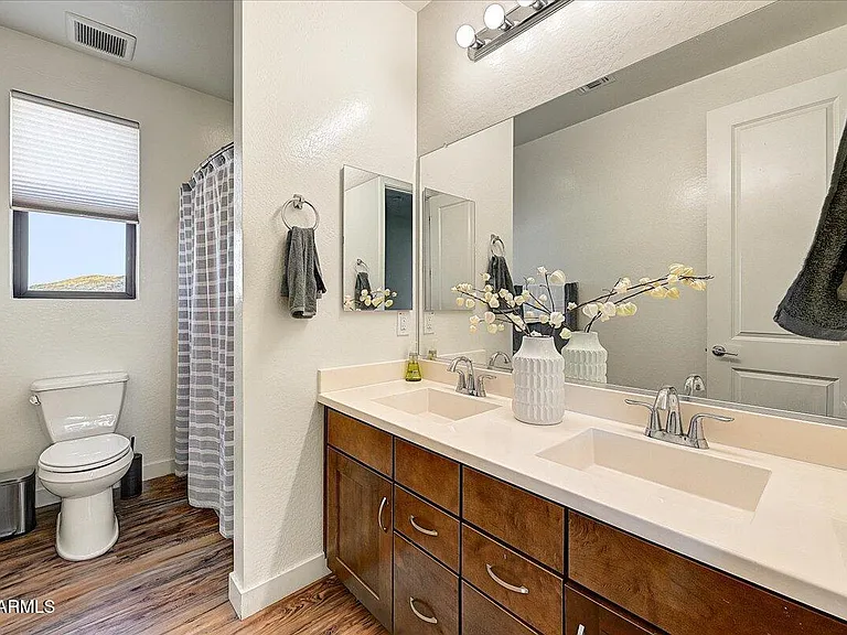 829 E Monte Way — Photo 33
