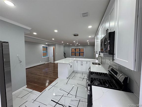 5th image of 149-44 20th Avenue