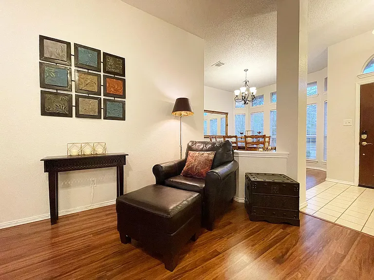 8306 Trail Lake Dr — Photo 8