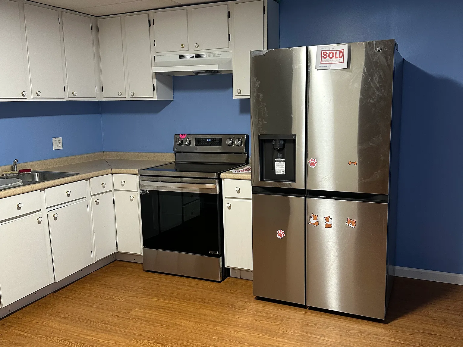 3 bed, 2.5 bath, 2055 sqft, $1,300 — Photo 3