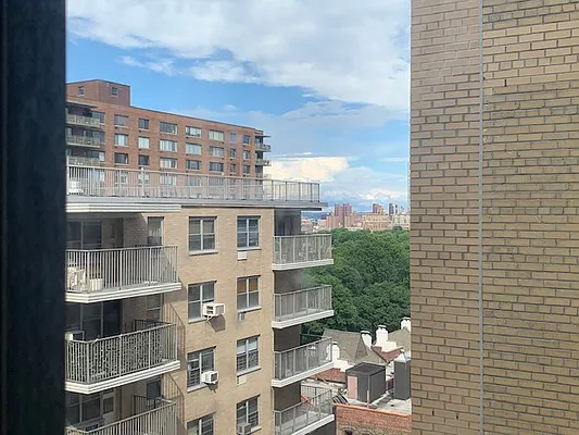 Rented by Rita S Citrin, LREB | media 16