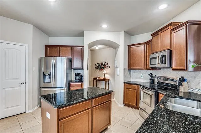 2221 Michelle Creek Dr — Photo 8