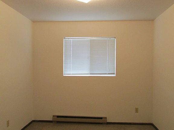 4th image of 1499 S Hawthorne Dr #7441329