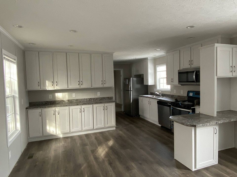 2nd image of 4925 Genesee St #564S