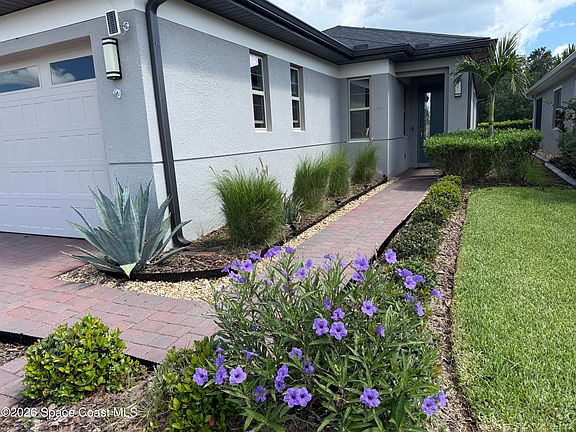4th image of 3149 Songbird Cir