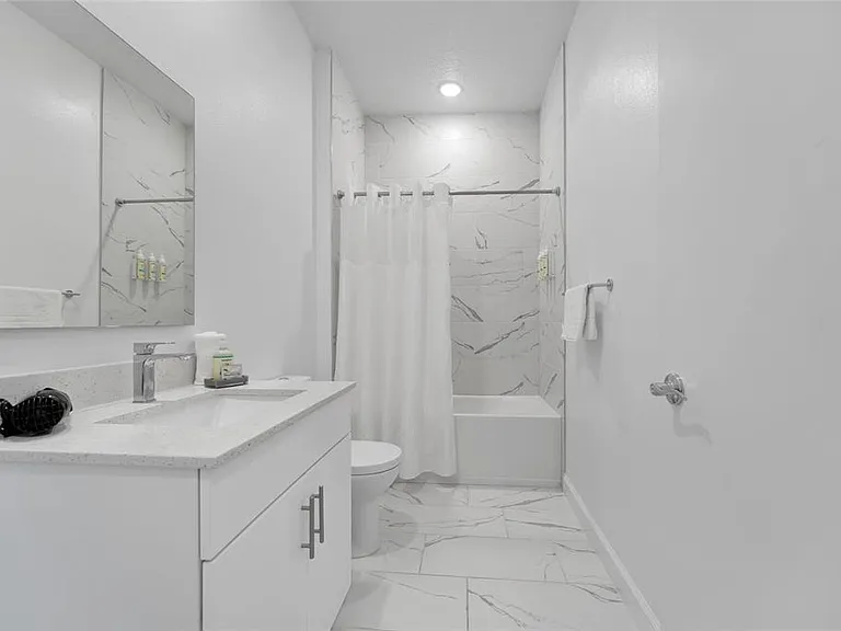 395 Famagusta Dr — Photo 24
