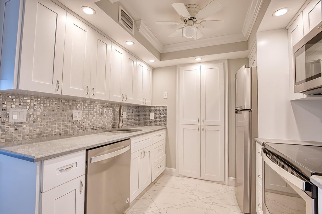 111 Briny Avenue #610, Pompano Beach