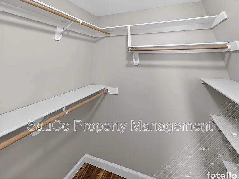 661 NW Connell Ave — Photo 17