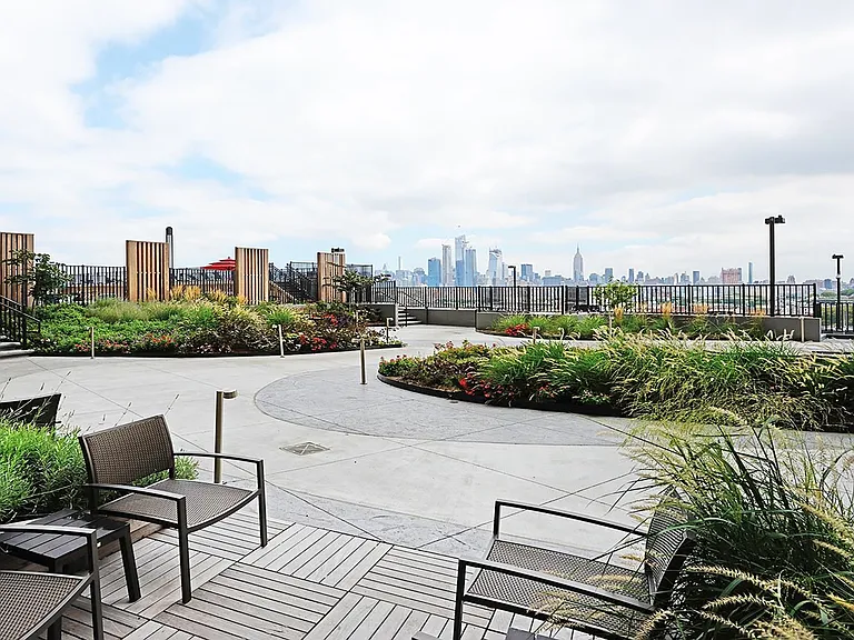 100 Manhattan Ave #2103 — Photo 12