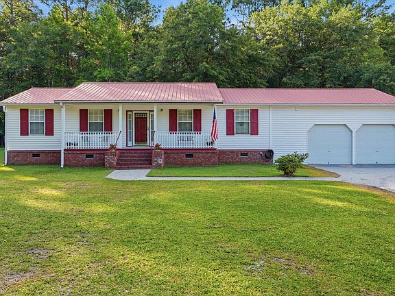 3rd image of 690 Lannie Ln