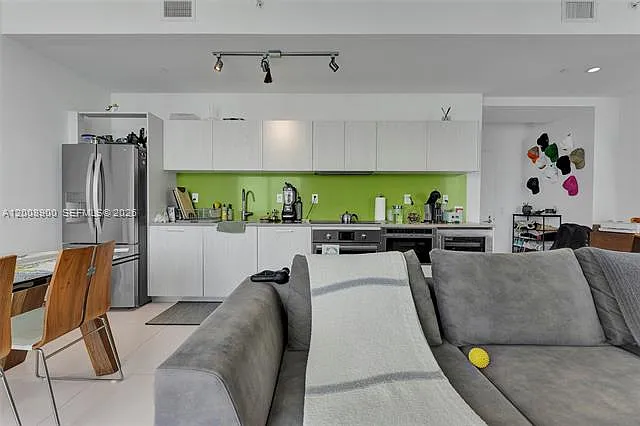 501 NE 31st St #4305 — Photo 8